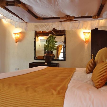 Breezes Beach Club And Spa 브웨주 외부 사진