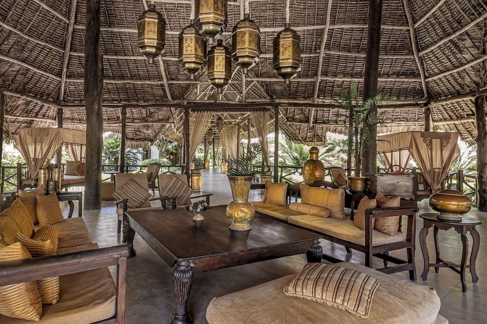 Breezes Beach Club And Spa 브웨주 외부 사진
