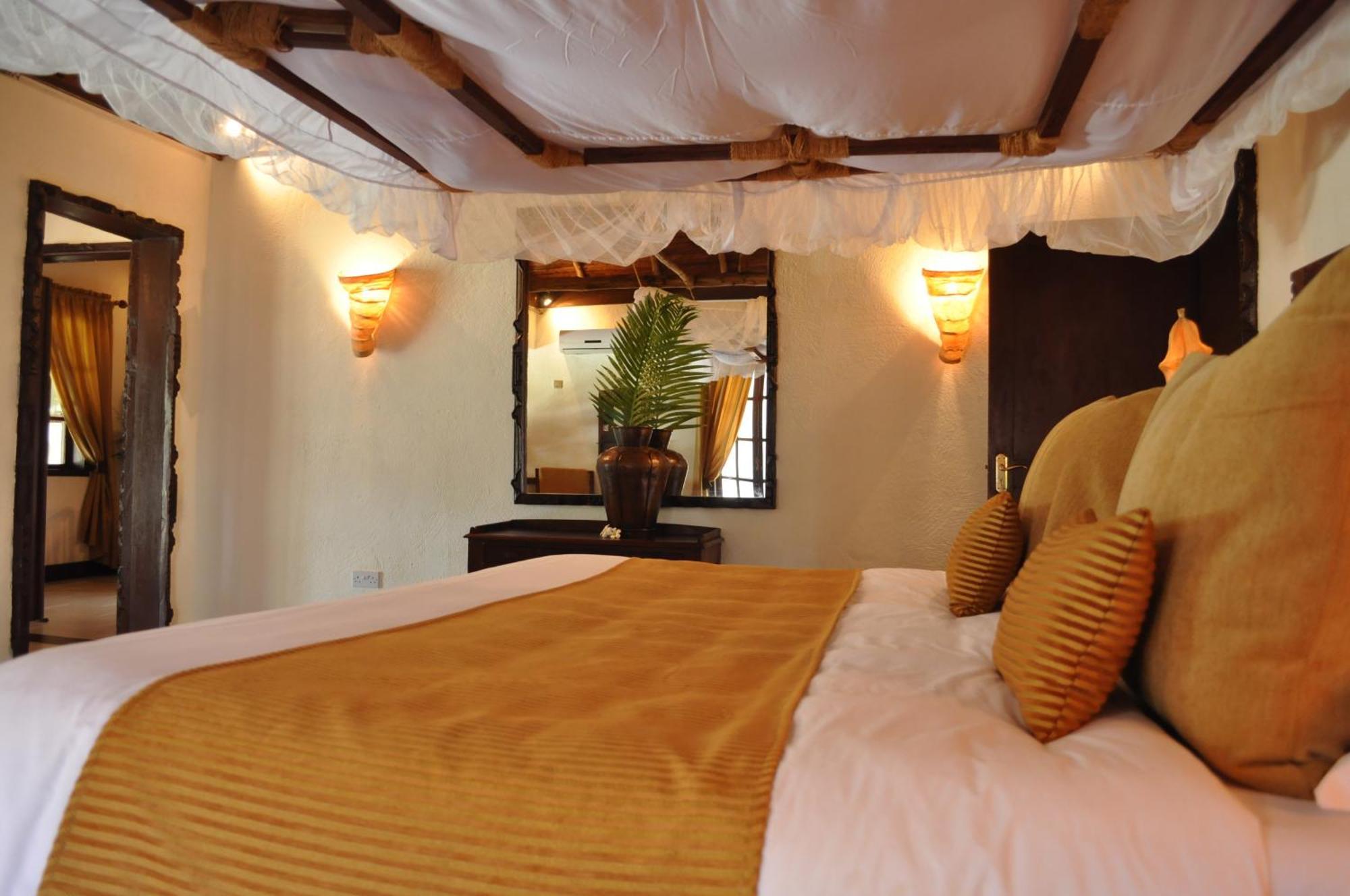 Breezes Beach Club And Spa 브웨주 외부 사진