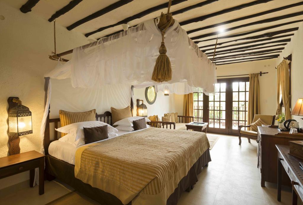 Breezes Beach Club And Spa 브웨주 외부 사진