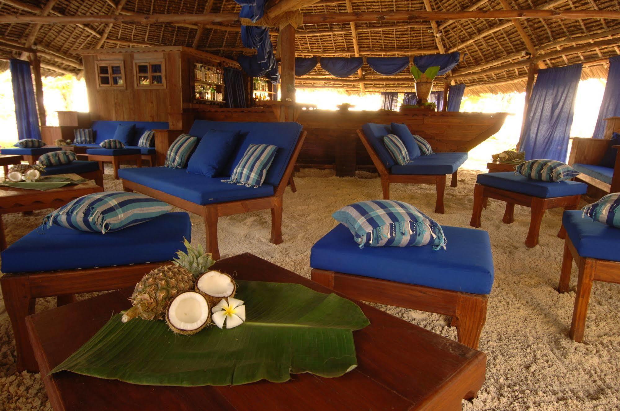 Breezes Beach Club And Spa 브웨주 외부 사진